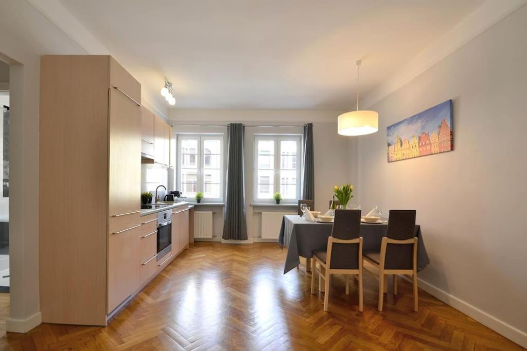 Z Apartment On Town Hall - Rynek Ratusz - 2 Rooms ヴロツワフ エクステリア 写真